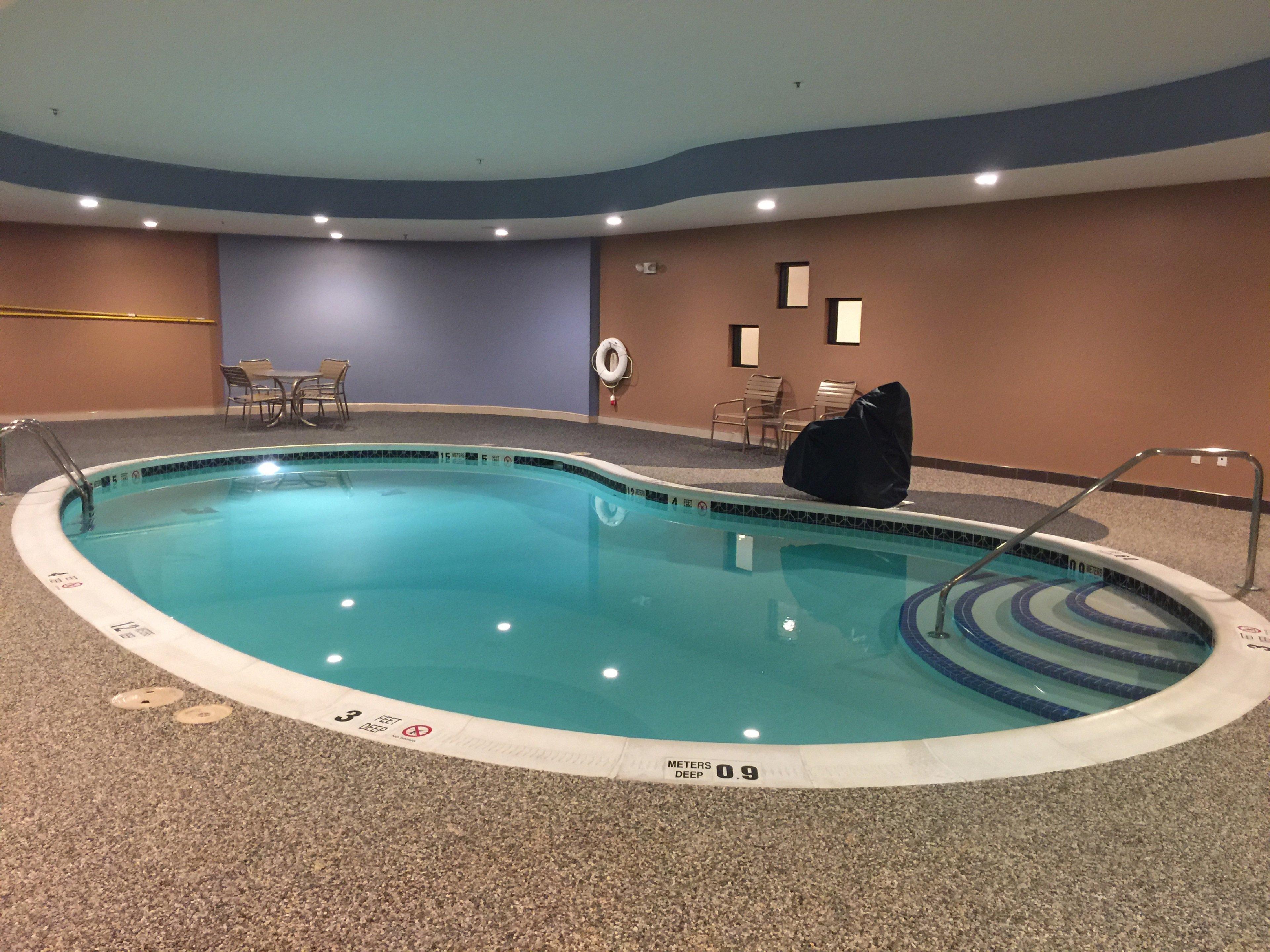 Holiday Inn Express And Suites - Bradford By Ihg Екстериор снимка