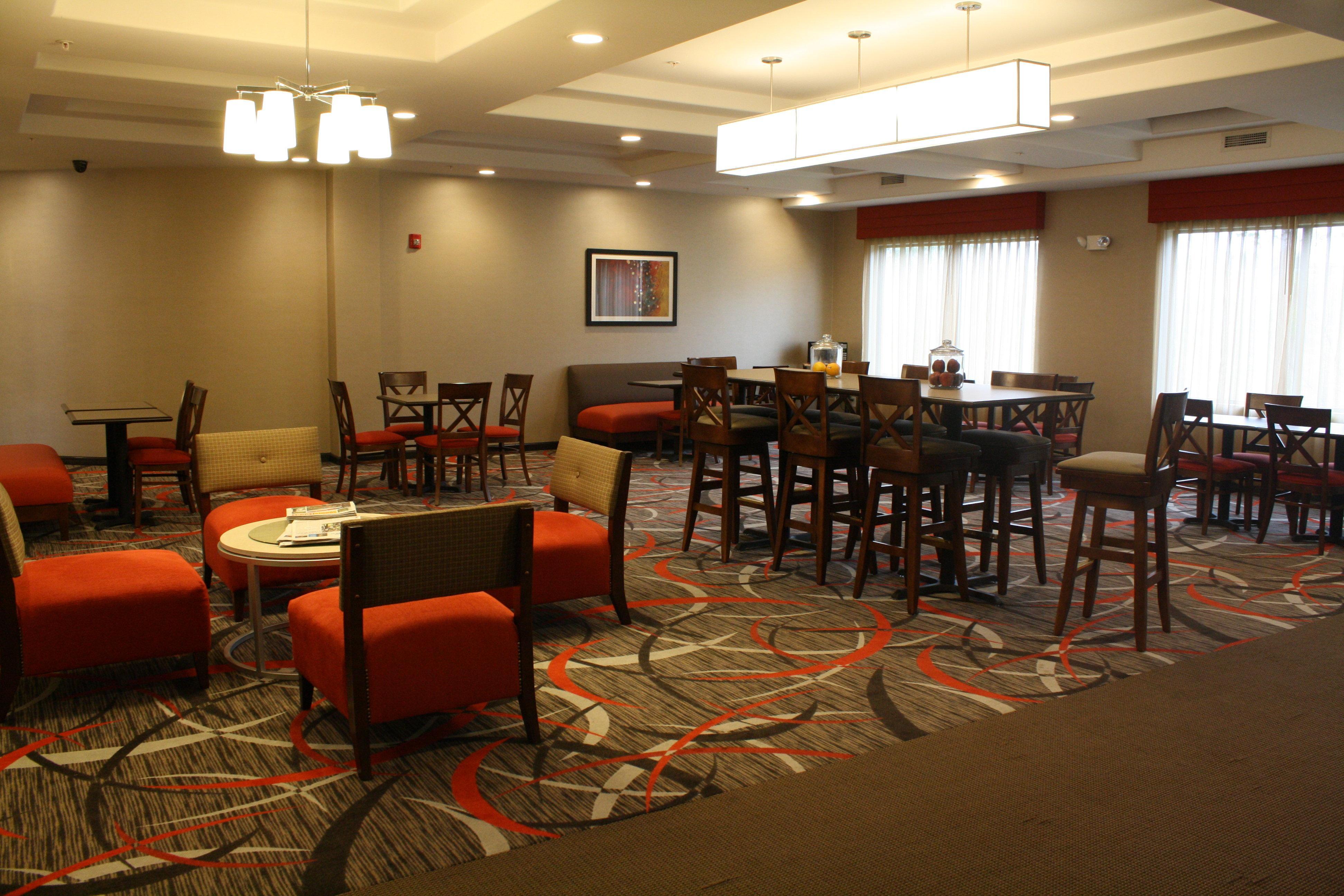 Holiday Inn Express And Suites - Bradford By Ihg Екстериор снимка
