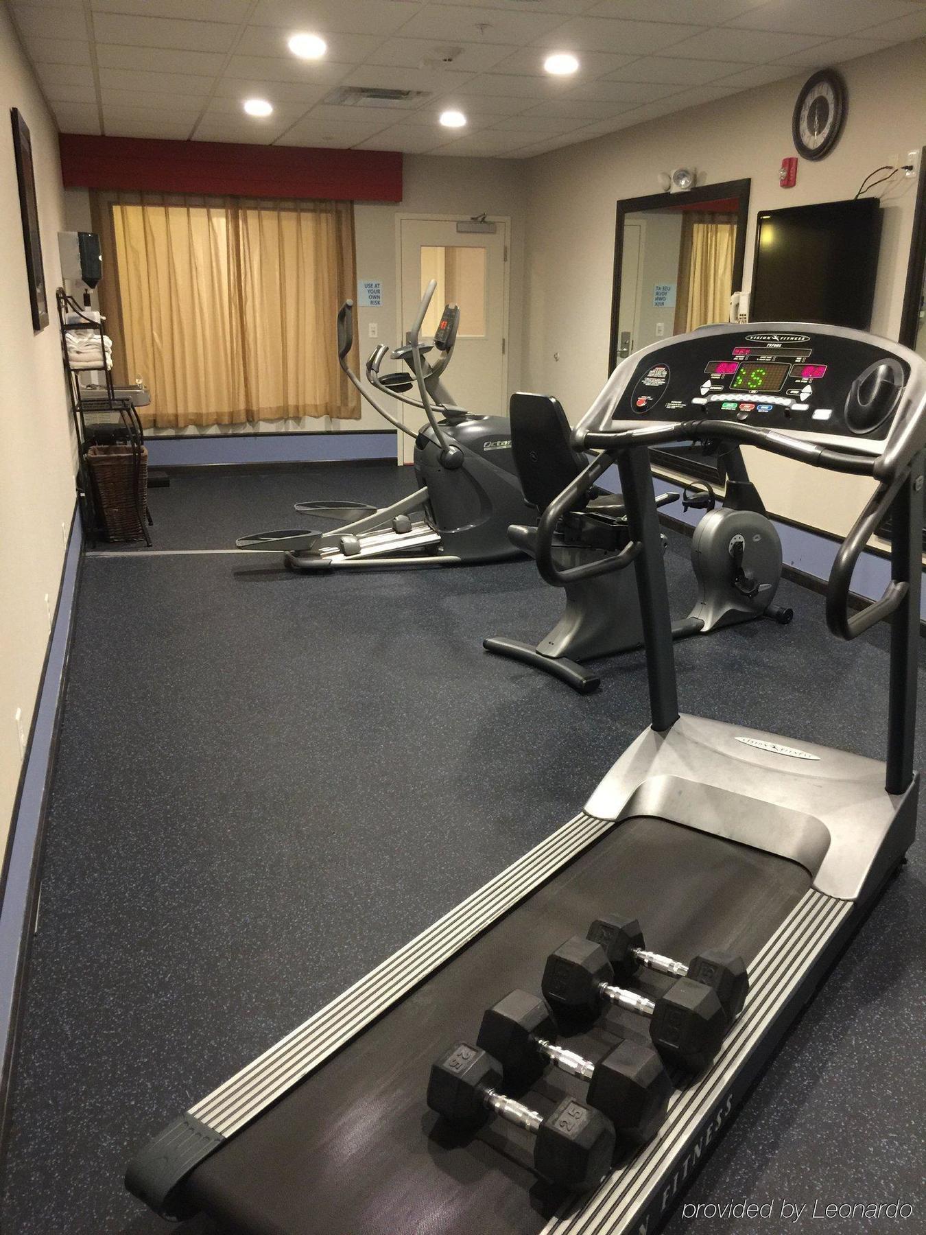 Holiday Inn Express And Suites - Bradford By Ihg Екстериор снимка